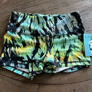 Fleo shorts 2.5 length
